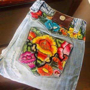 Anthropologie Antik Batik Floral Embroidered Denim